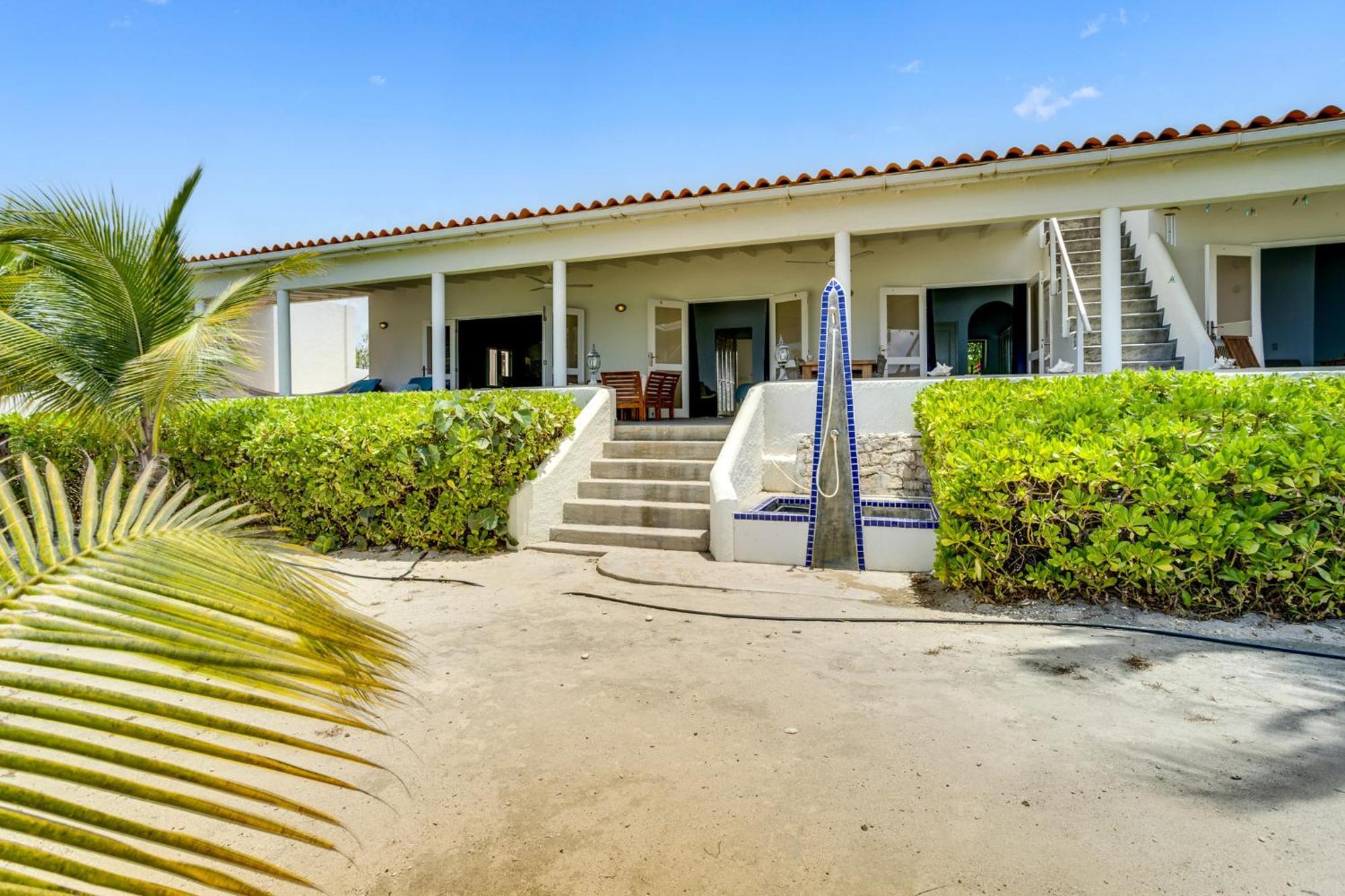 Oceanfront - Villa Port Of Call - Playa Dış mekan fotoğraf